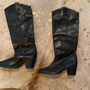 Black Frye boots! Great condition ! Size 9
